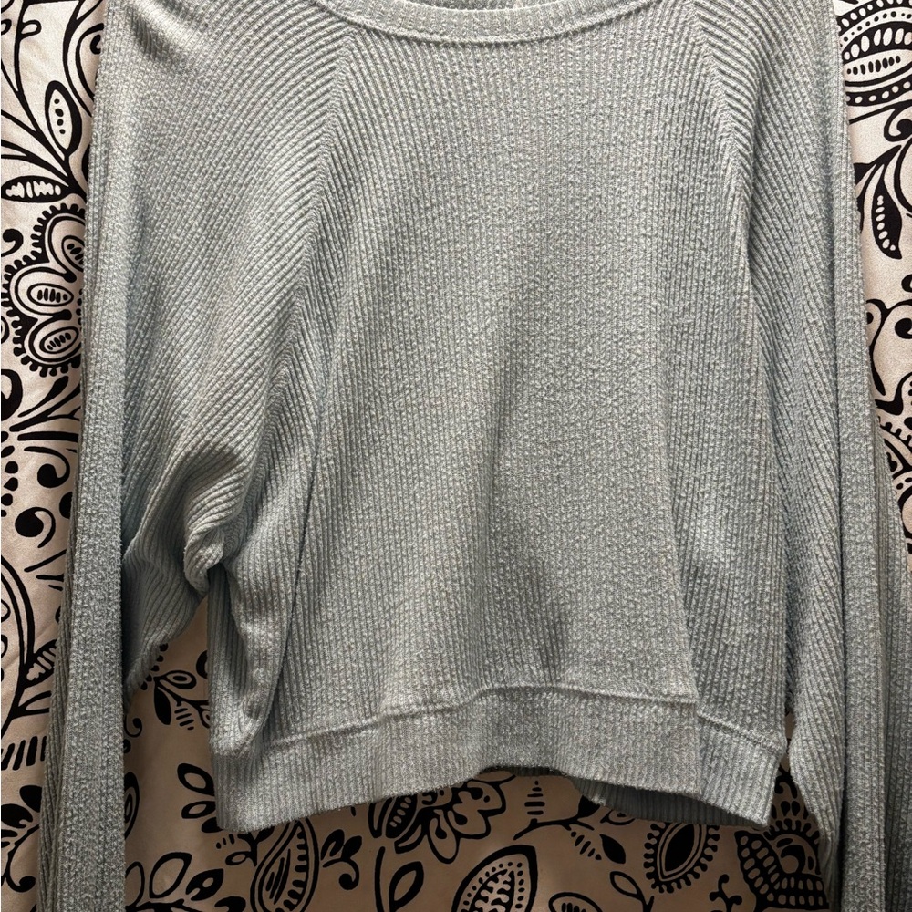 Women's Ribbed Knit Sweater - Light Gray